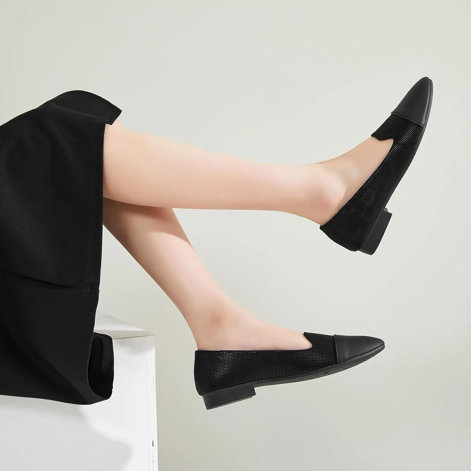 BABUDOG Womens Flats with Synthetic Leather,Classic Black and White Flats Shoes,Dress Shoes for Women