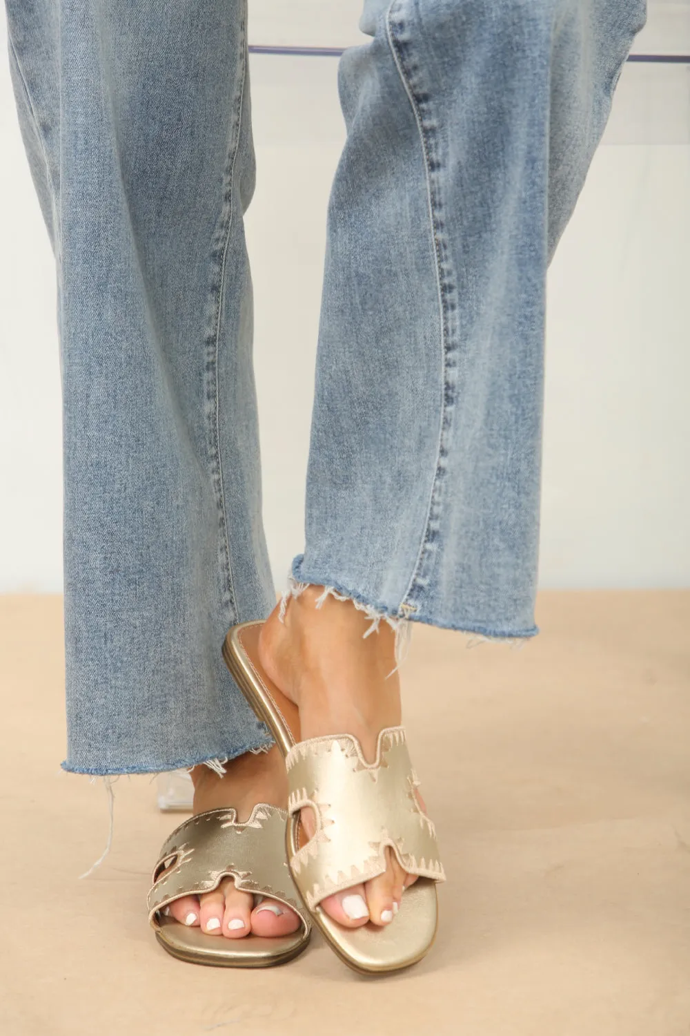 GOLD FAUX LEATHER STITCH DETAIL DESIGNER STRAP SANDALS