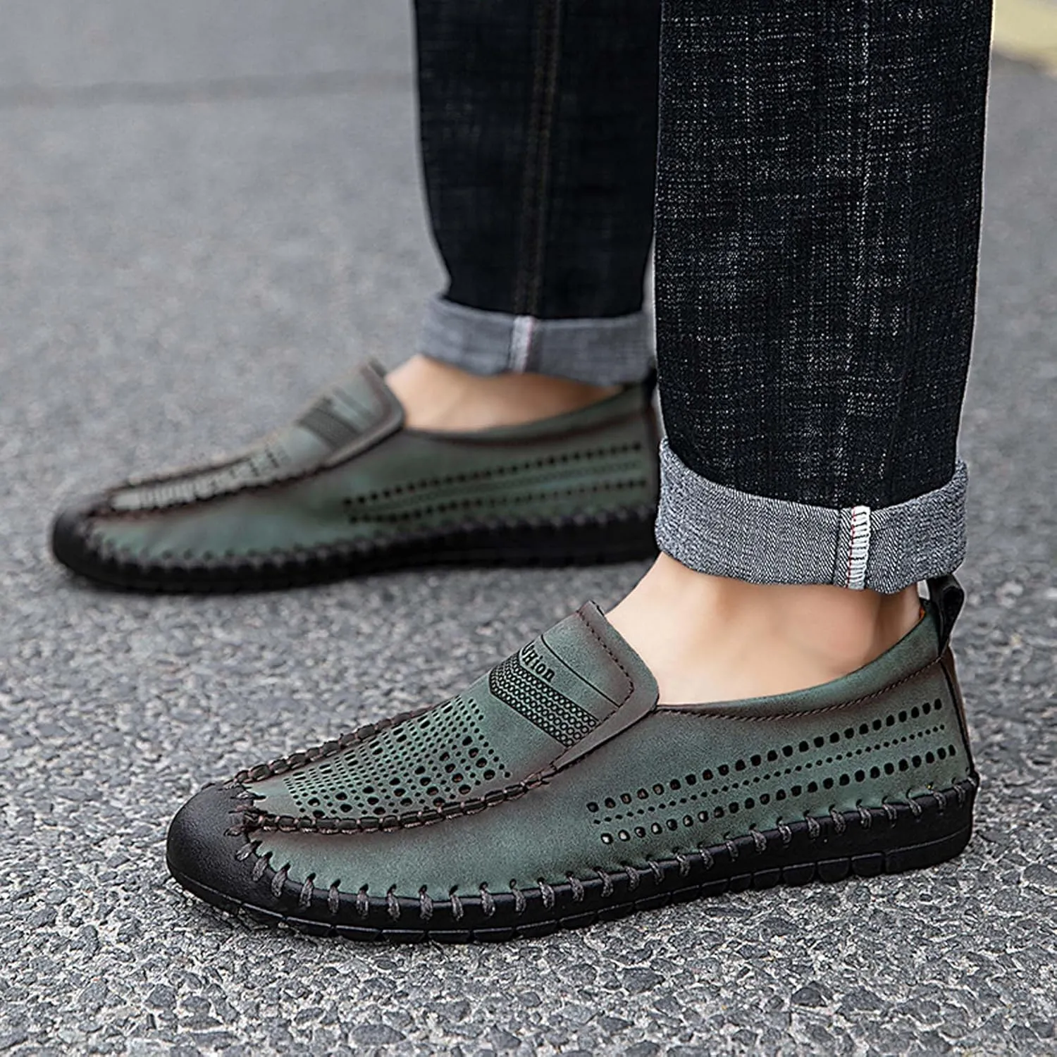 Men's Breathable Walking Shoes Comfortable Casual Leather Shoes Lightweight Loafers Retro Business Office Shoes Hollowed Out Leather Casual Shoes Outdoor Hiking Driving Shoes