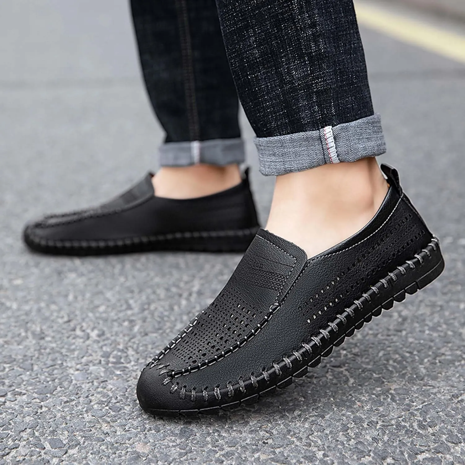 Men's Breathable Walking Shoes Comfortable Casual Leather Shoes Lightweight Loafers Retro Business Office Shoes Hollowed Out Leather Casual Shoes Outdoor Hiking Driving Shoes