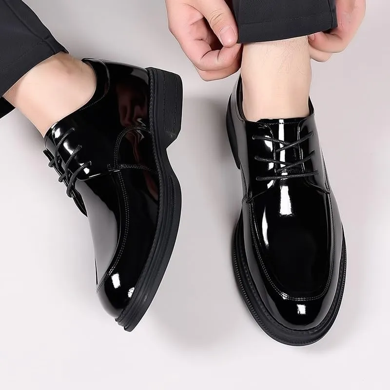 Men's Pointed-Toe Dress Shoes Shiny Patent Leather Business Oxford Shoes for Wedding Office Loafers